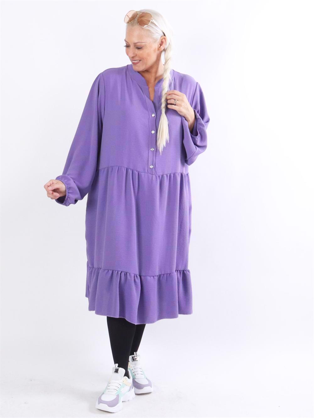 Nora - Enfärgad klänning med band